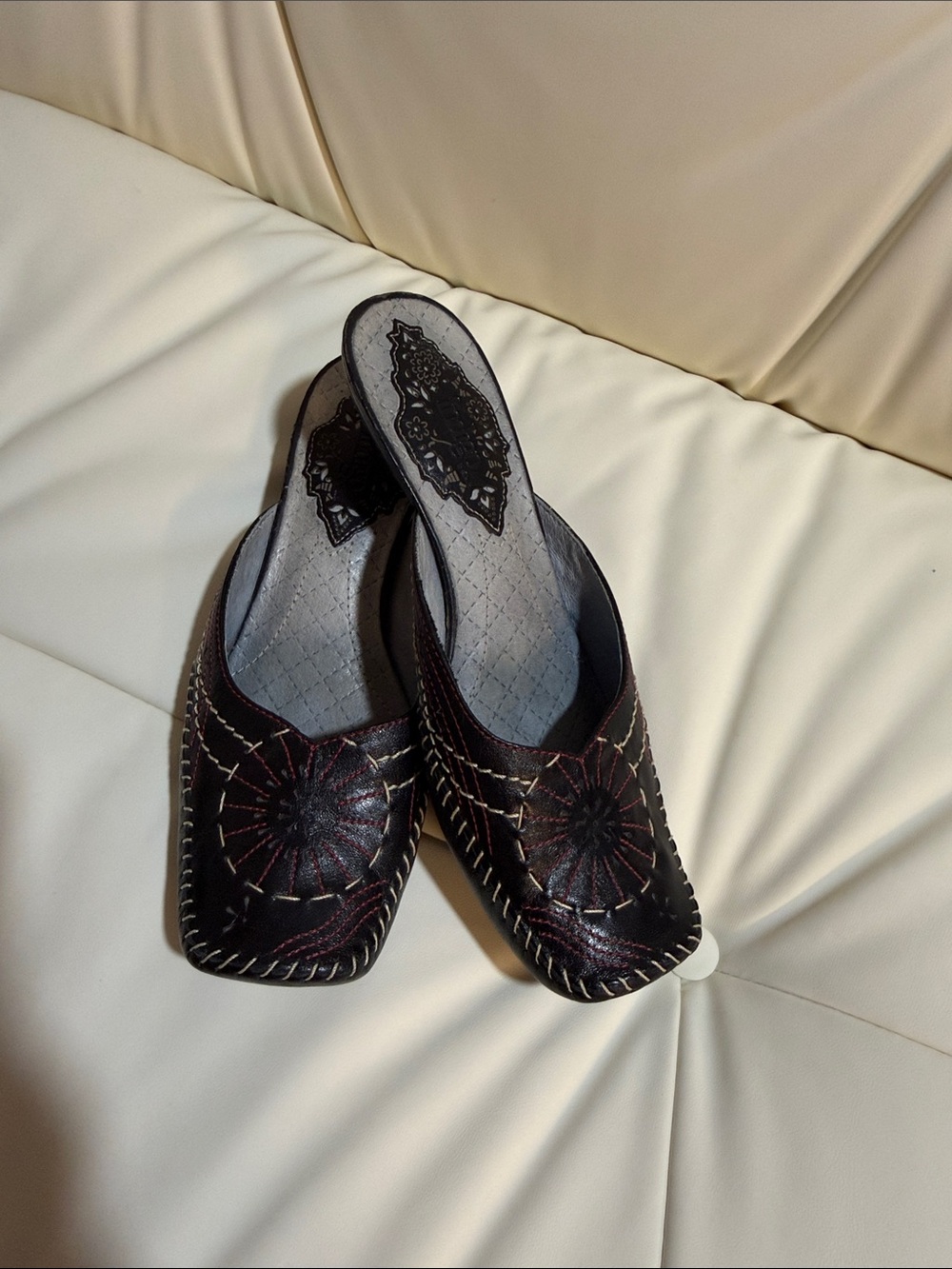 Clark’s indigo black bohemian slides shoes 7